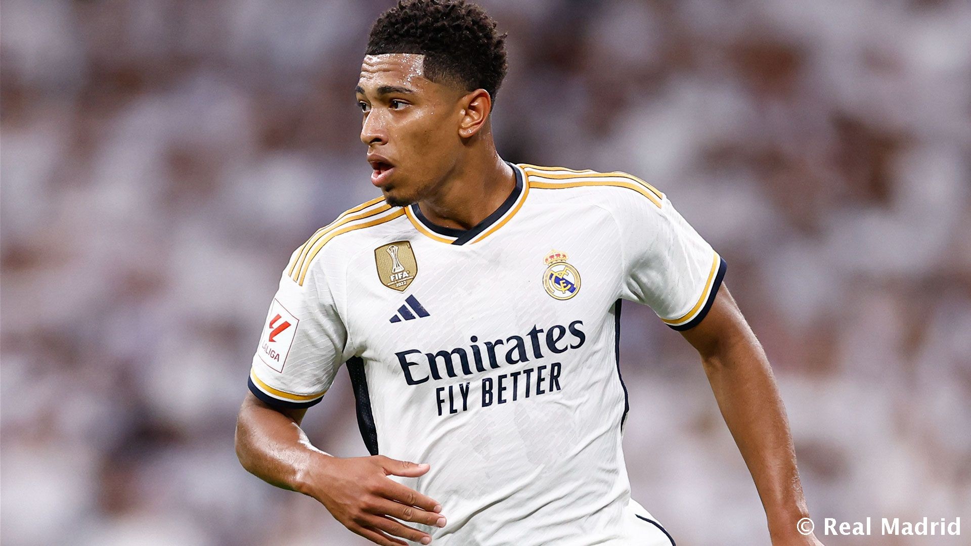 格纳布里：很高兴能拿下比赛，但最让人激动的是阿方索的回归（格纳布里：赢球令人欣喜，更让人振奋的是阿方索的复出）