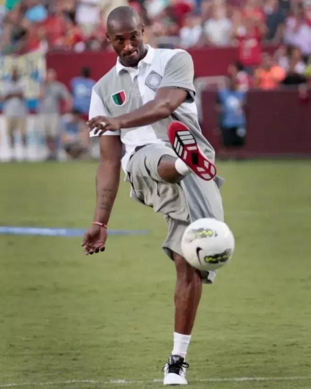 那不勒斯体育总监曼纳：德布劳内将至少伤缺至2月底（那不勒斯体育总监曼纳：德布劳内至少休战到二月底）