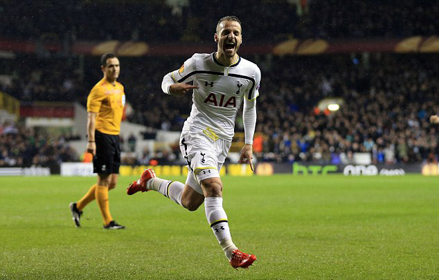 东体：波耶特辞职是为助教出头，中超有球队有意聘请他执教（东体：波耶特因力挺助教选择辞职，已有中超球队有意邀其执教）