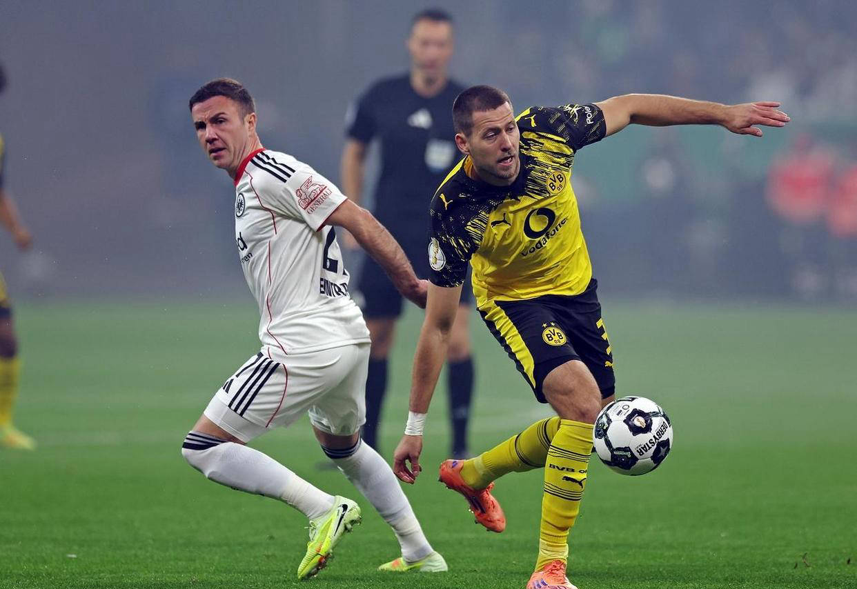 克罗斯：皇马与曼城都缺乏中场控制力；英超球队客场表现下滑（克罗斯称皇马、曼城中场控制不足，英超球队客场成绩走低）