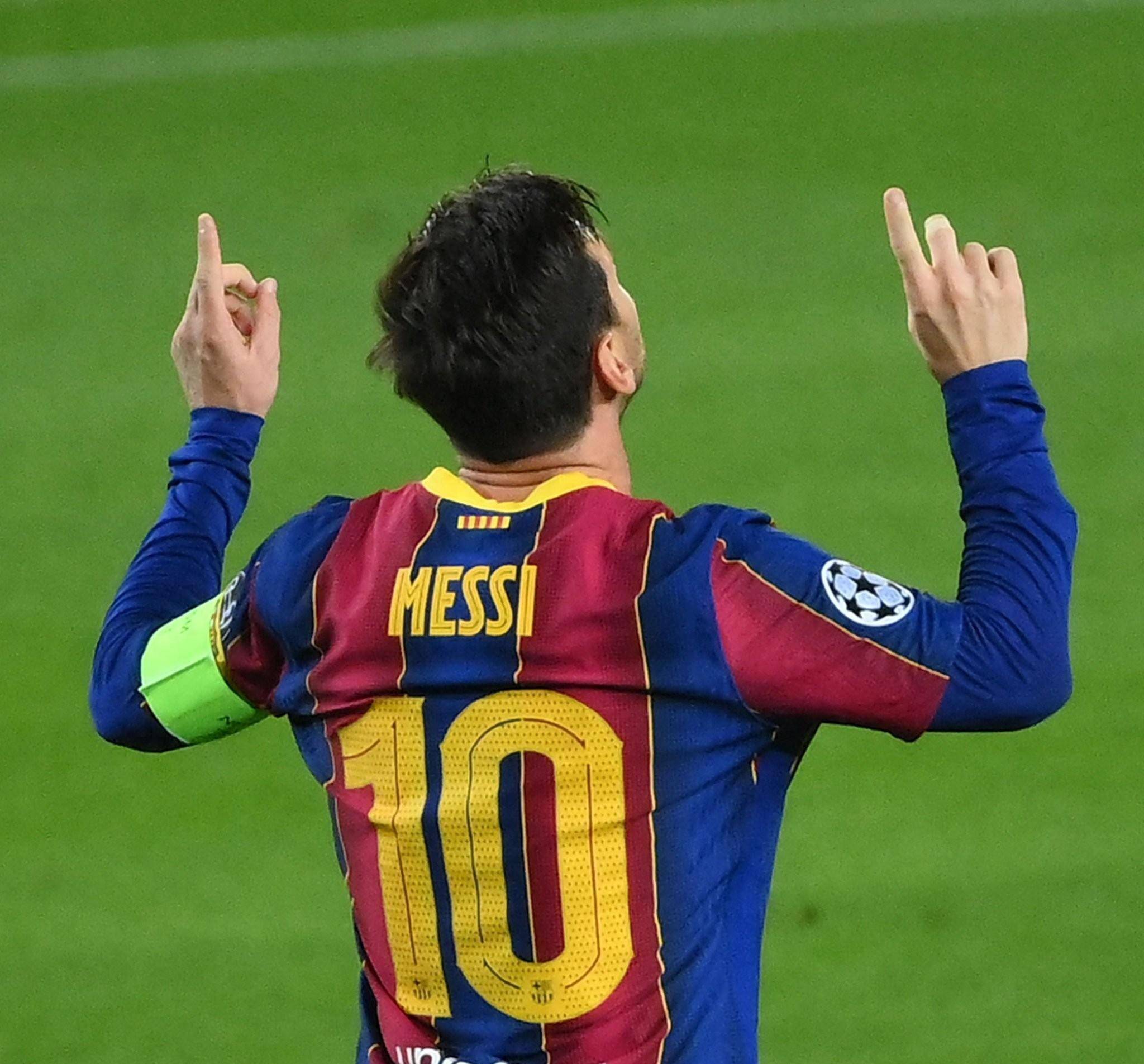 罗马诺：米兰之前就关注过帕尼切利，但白学堡1月不会卖（罗马诺：米兰早已考察帕尼切利，但白学堡一月无意出售）