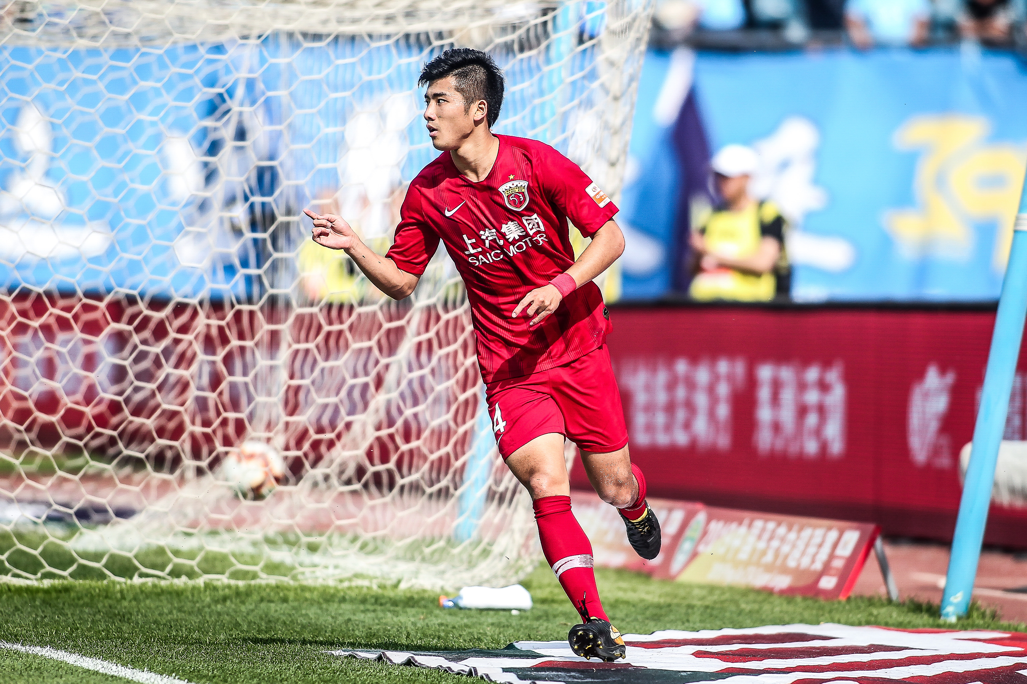 法媒：巴黎FC想签下坎特，他与吉达联合的合同仅剩不到一年（法媒：巴黎FC有意引进坎特，其与吉达联合合同剩余不足一年）