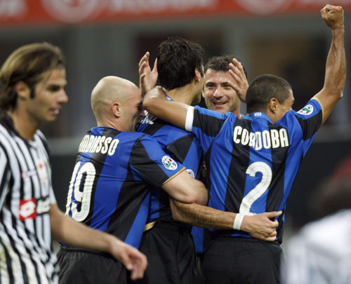 齐沃：种种困难让我们在赢球后更高兴；今天的劳塔罗值得拥抱（齐沃：越艰难胜利越甜，今天的劳塔罗配得上拥抱）