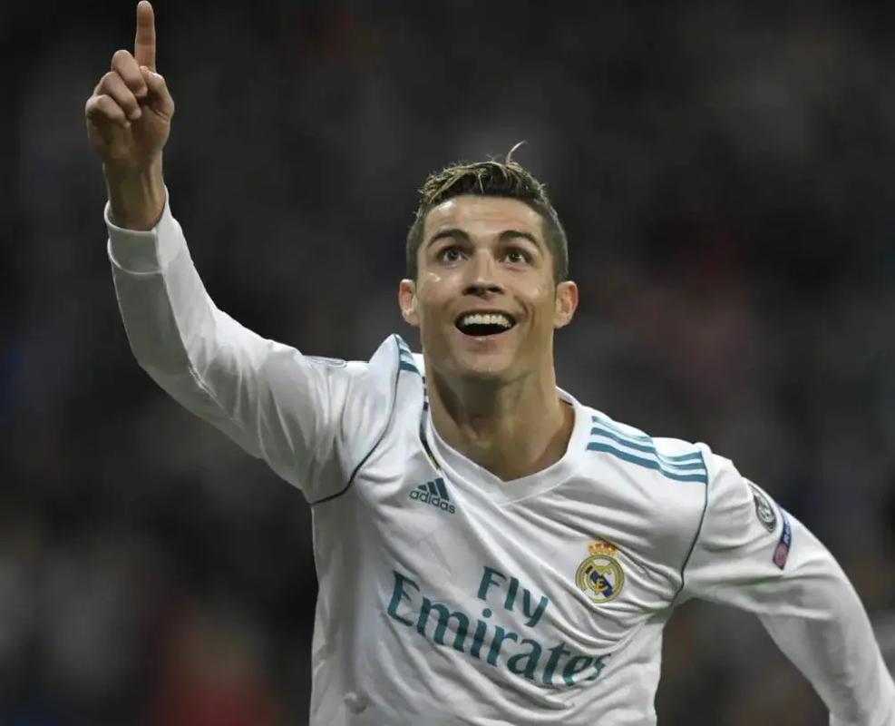 立大功！杨瀚森造埃迪第5次犯规，后者被换下