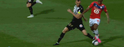 吾米提江：看到冠军奖杯，还是觉得一点也不累、一切都值得