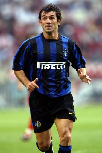 53%，姆巴佩是欧冠进球50+球员中客场进球占比最高的（欧冠50+射手中，姆巴佩客场进球占比最高，达53%）