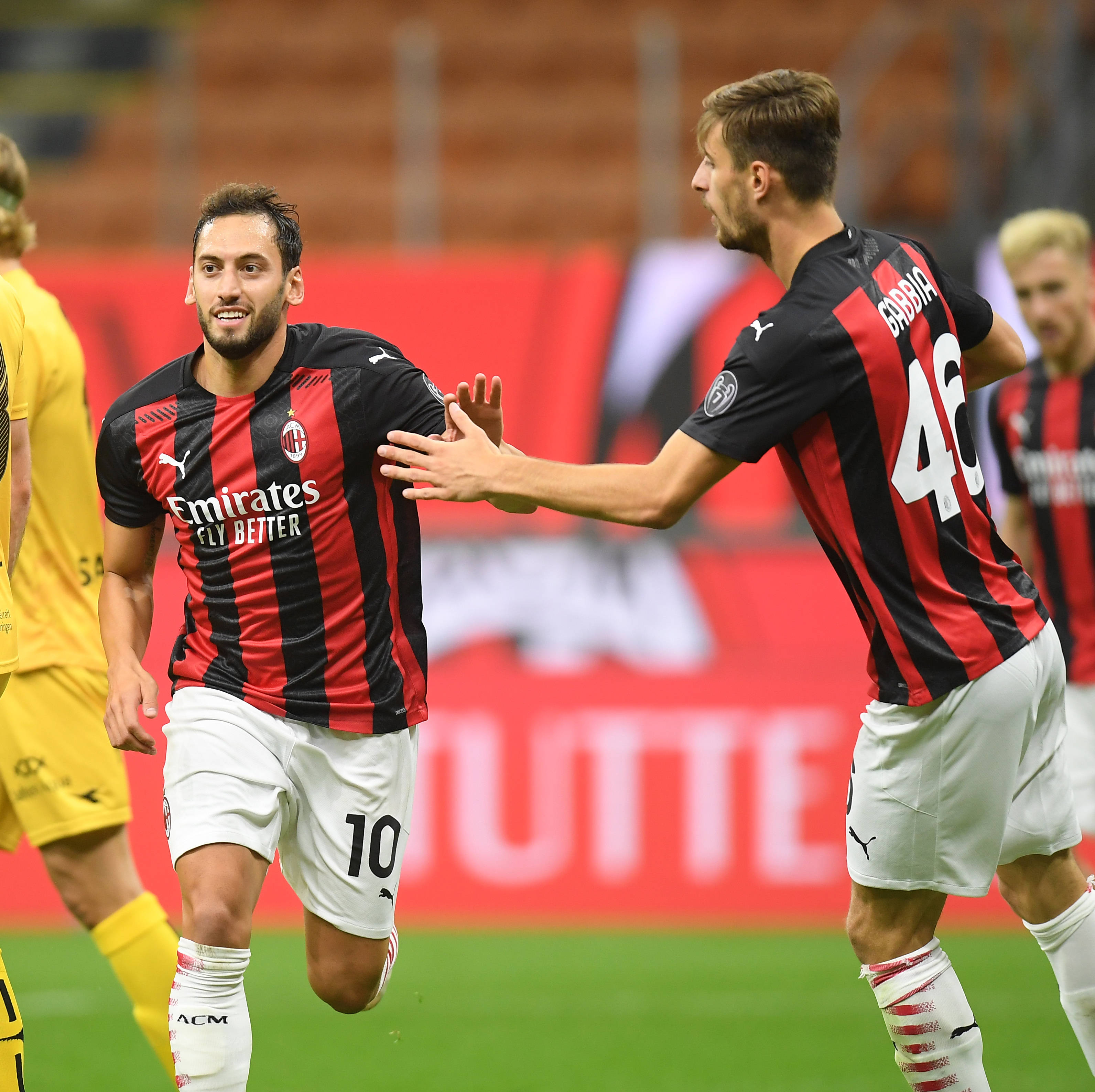 达万庆祝足协杯夺冠：我无比开心能实现这个将永存于心的梦想（足协杯夺冠后，达万：圆了一个将永铭于心的梦想，我欣喜万分）